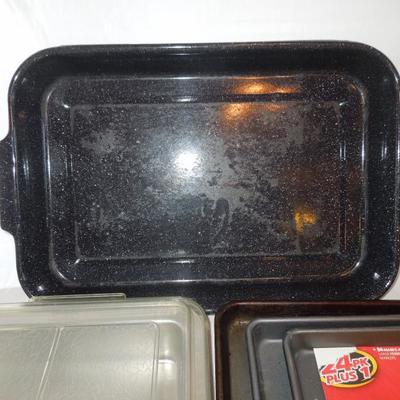 Lot 72: Huge Lot: Baking Sheets, Broiler Pan, Bread and Muffin Pans, etc