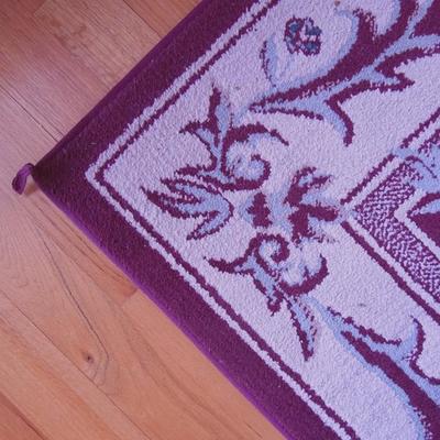 Lot 33:  Floral Decorator Rug 86" x 67" 