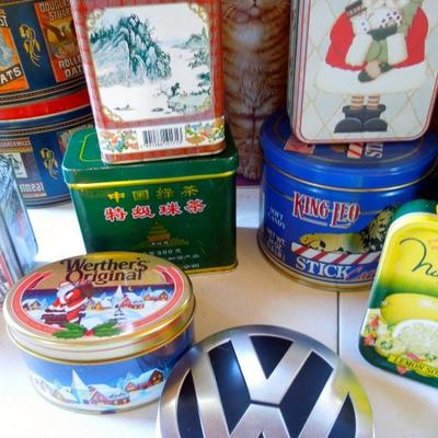 Lot 228: Large Group Collectible Advertisment Tins x 27