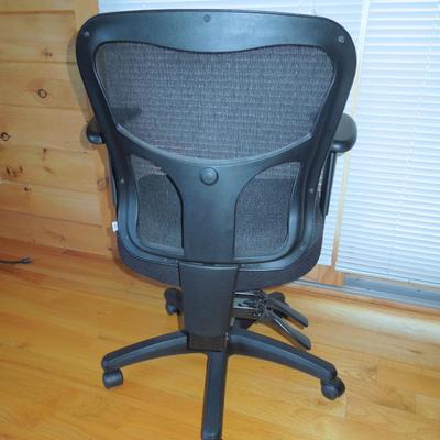 Lot 34: Adjustable Tempurpedic Office Chair