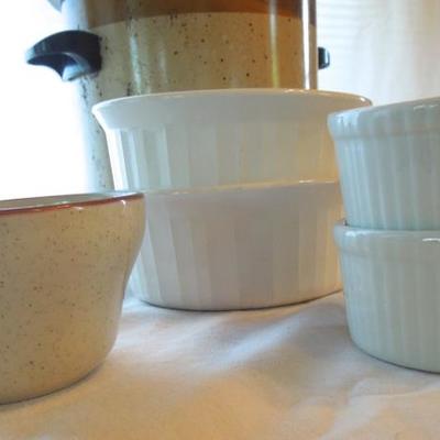 Lot 83: Rival Crockpot, Souffle  and Ramekins
