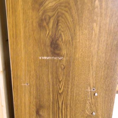 Lot 165: Tall 3 Shelf Storage Book Case
