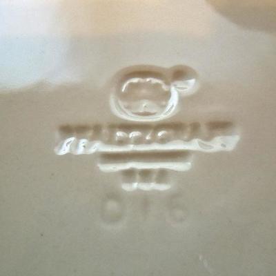 Lot 86: Pfaltzgraf Everyday Ceramic Dinnerware 48 Pc. 