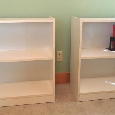 Lot 105: Pair of Low White Book Shelves