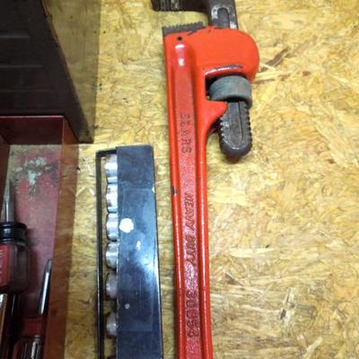 Lot 199: Vintage Craftsman Metal Box Full of Automotive Tools etc