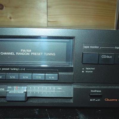 Lot 135: Technics Receiver SA-180 Quartz AM/FM Synthesizer