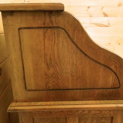 Lot 148: Reproduction 4 Drawer Rolltop Desk with Dividers