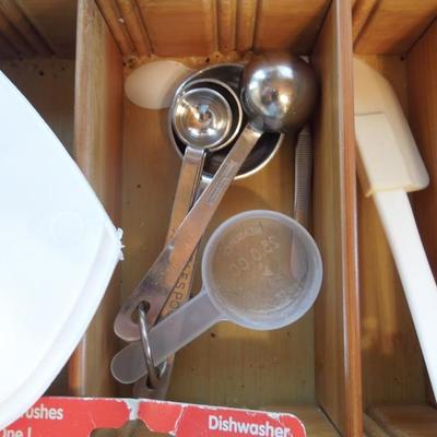 Lot 67: Mega Lot of Kitchen Tools, Gadgets and Sectional Storage Divider