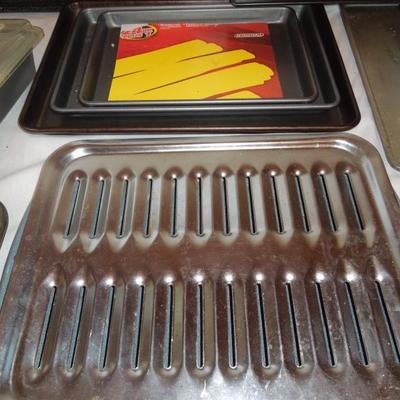 Lot 72: Huge Lot: Baking Sheets, Broiler Pan, Bread and Muffin Pans, etc