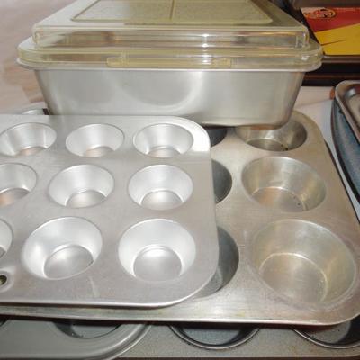 Lot 72: Huge Lot: Baking Sheets, Broiler Pan, Bread and Muffin Pans, etc
