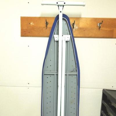 Lot 168: Covered Ironing Board and B & D Spray Iron