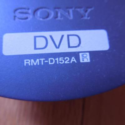 Lot 29: Sony CD/DVD Player with Remote and Antenna