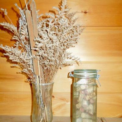 Lot 54: Pair Decorative Glass Containers