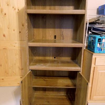 Lot 165: Tall 3 Shelf Storage Book Case