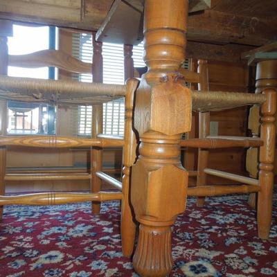 Lot 42: Antique Oak Dining Table with 6 Ladder Back Rushed Seat Chairs