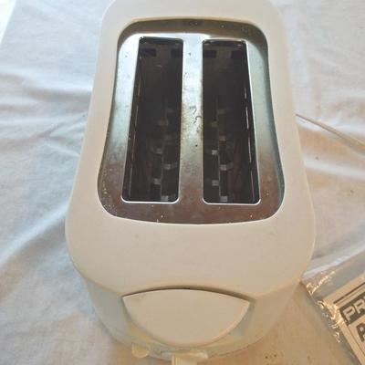 Lot 84: Kitchen Tools and Appliances
