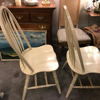 Lot 6-Pair of modern painted Windsor dining chairs