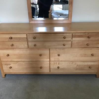 Lot 364-Stanley Natural Maple Shaker Style Double Dresser with Mirror