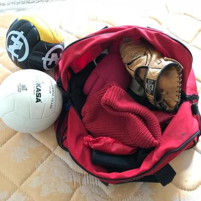 Lot 188-Bag Lot of Miscellaneous Sporting Attire