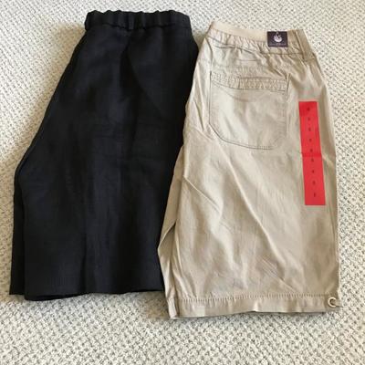 Lot 470- Ladies' Shorts Size 8