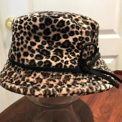 Lot 438-New Ladies' Betmar New York Faux Leopard Hat
