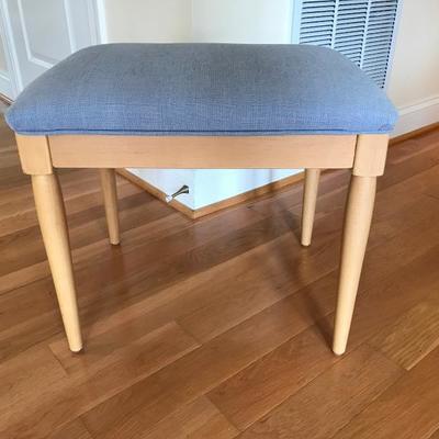 Lot 324-Ethan Allen Natural Maple Stool/Ottoman- American Deminsions