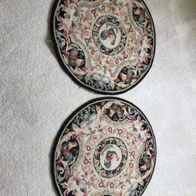Lot 547-Pair of Hooked Chicken Themed Round Rugs