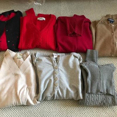 Lot 478-Ladies' Sweaters Size L