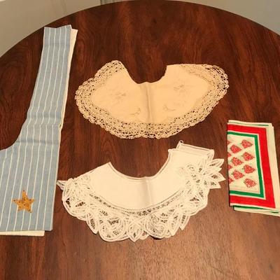 Lot 442-Vintage Ladies' Decorative Collars