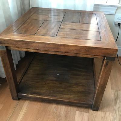 Lot 350-Vintage Drexel Heritage Oak End Table