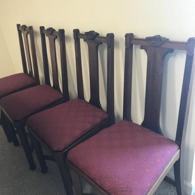 Lot 49 - 6 Chairs 
