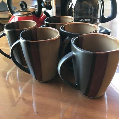 Lot 18 - Coffee Maker, Tea Pot, and Mugs 