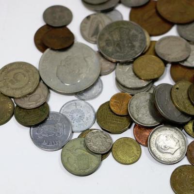 1 Lb. Bag of Old International Coins - lot #41017