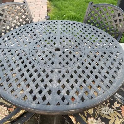 Outdoor Metal  Patio Chairs & Table