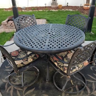 Outdoor Metal  Patio Chairs & Table