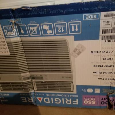 Like New Frigidaire Air Conditioner 550 Sq. Ft