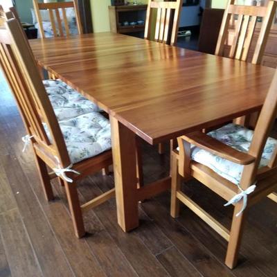Handmade Solid Wood Amish Removable Leather Top Dining Table & Chairs