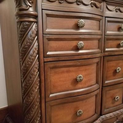 Immaculate Wood Bedroom Dresser