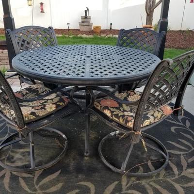 Outdoor Metal  Patio Chairs & Table