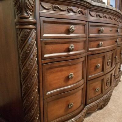 Immaculate Wood Bedroom Dresser