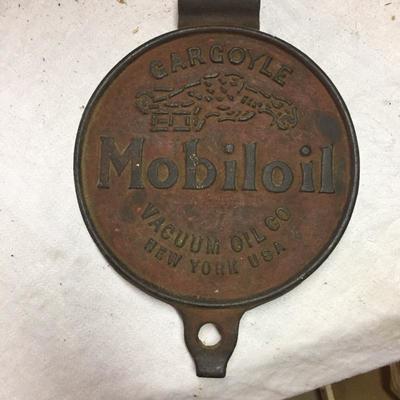 Lot- 182  Mobiloil Lid and Gas Can