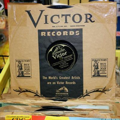 Lot of 107 Vintage 78 RPM Music Records #515-22