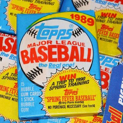1989 Topps Baseball Cards - 120 Packs - Lot #515-13
