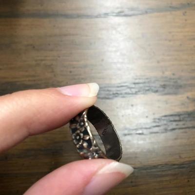 Sterling Silver Floral Ring SZ 6 (Item 3004)