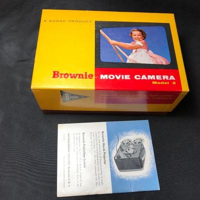 Lot 224- Vintage Kodak Brownie 8MM Movie Camera 2