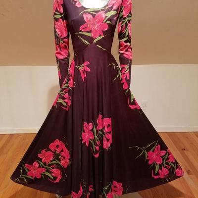 Vintage Boho chic red/pink Lilly floral on brown jersey maxi full sweep