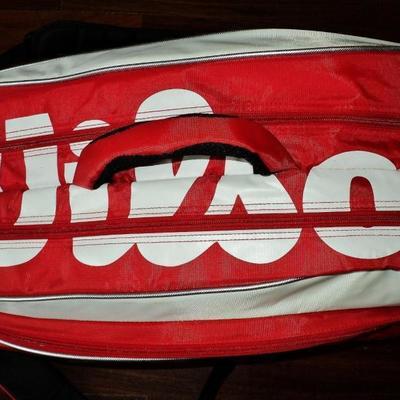 Wilson Tour Tennis Racquet bag red black shoulder straps