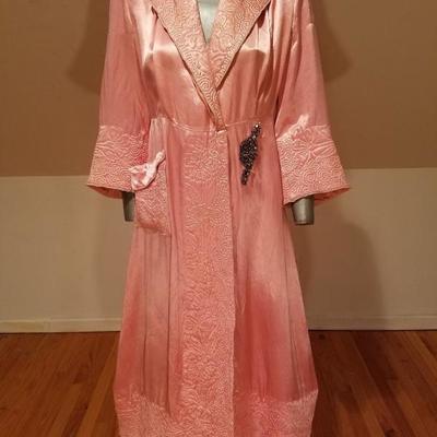 Vtg 1930 Peau Satin quilted embroidery embellished Boudoir Kimono Robe