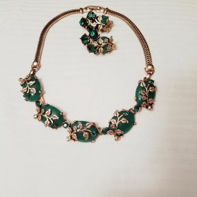 Vtg Emerald green Gold Vine rhinestone Necklace/Earring costume set