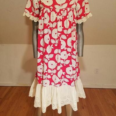 Vtg Lord&Taylor hand painted dress eyelet